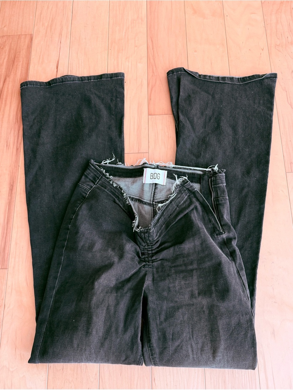 BDG Black Frayed-Waist Jeans 🖤🐈‍⬛